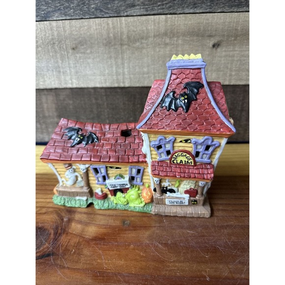 Vintage Midwest Creepy Hollow Train Depot Halloween Decoration Light Up W/ Sound - Picture 3 of 7